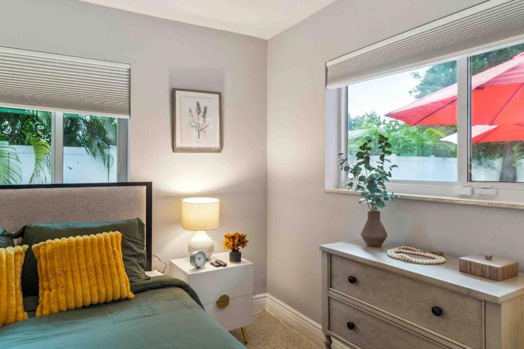 Private Oasis With Pool Near Beaches, Dining & Las Olas Fort Lauderdale Luaran gambar
