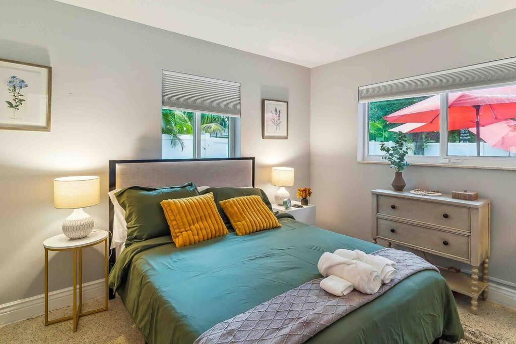 Private Oasis With Pool Near Beaches, Dining & Las Olas Fort Lauderdale Luaran gambar
