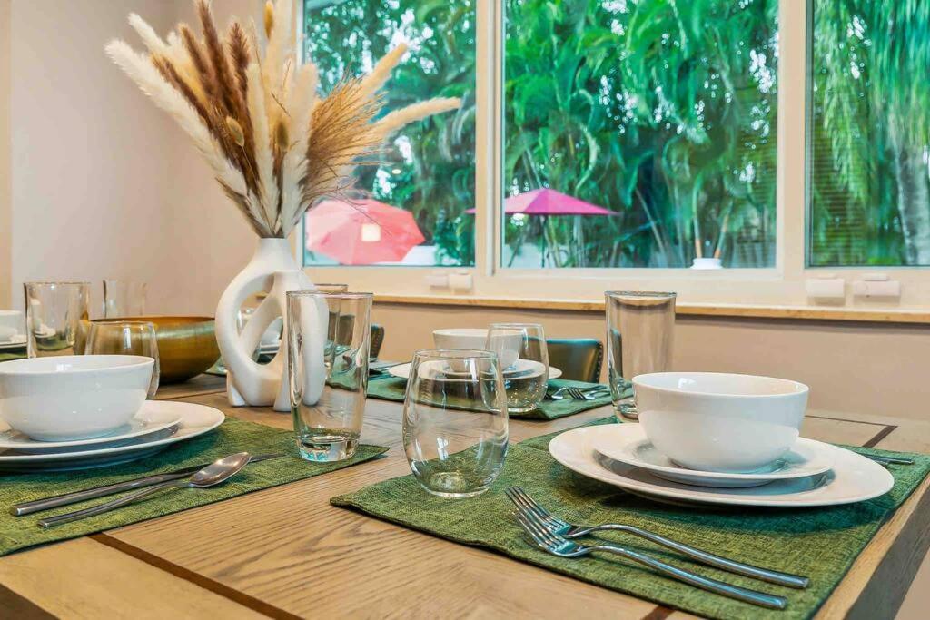 Private Oasis With Pool Near Beaches, Dining & Las Olas Fort Lauderdale Luaran gambar