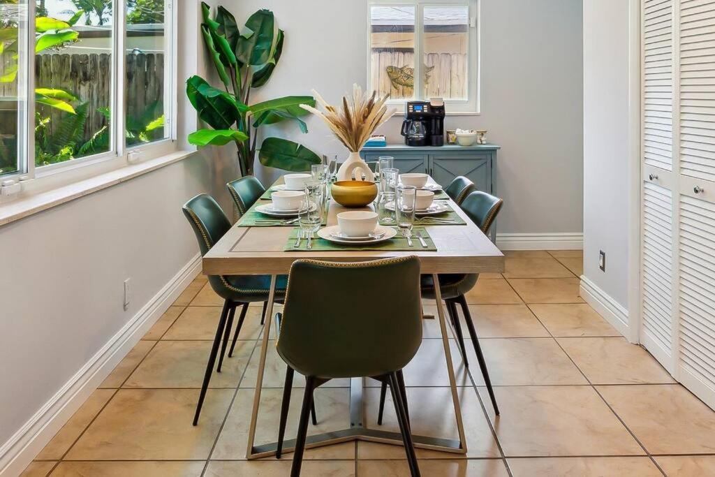 Private Oasis With Pool Near Beaches, Dining & Las Olas Fort Lauderdale Luaran gambar